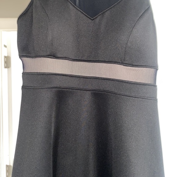 Black mini dress - Picture 3 of 5